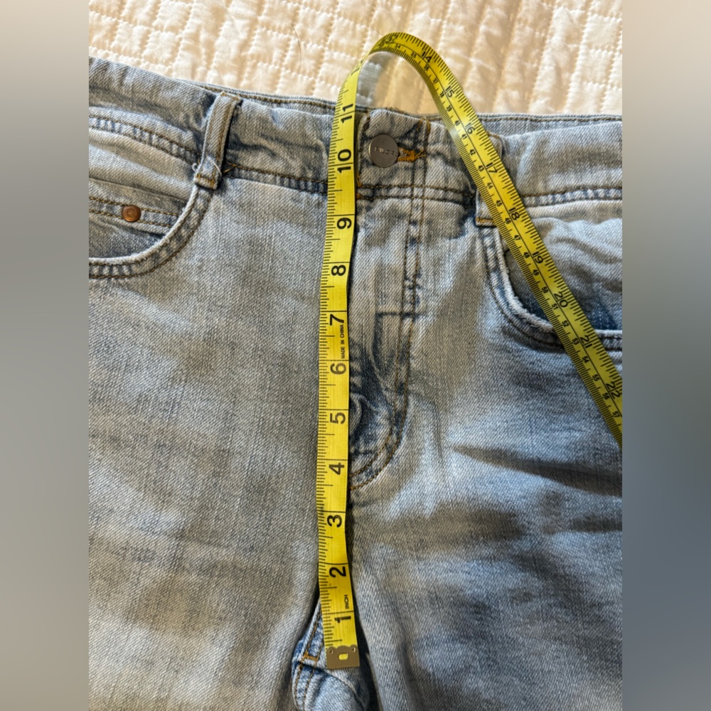 Pilcro The Adi Regenerative Cotton Mid-Rise Flare 
Size 26 - Picture 5 of 10